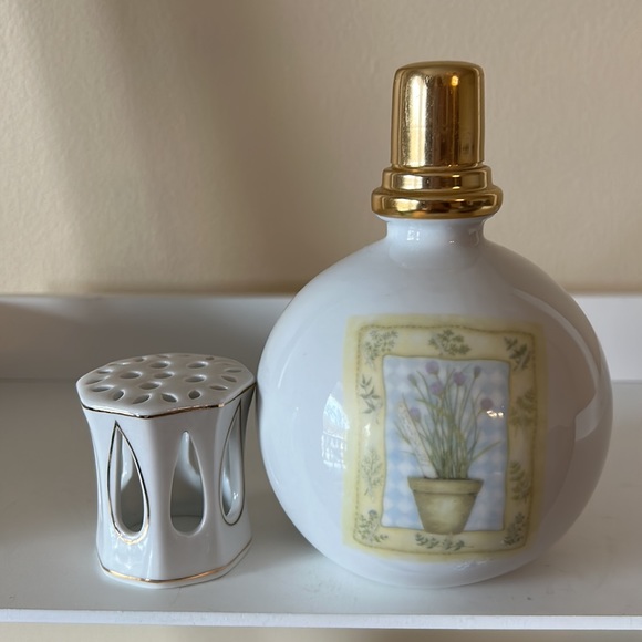 OIL DIFFUSER - Picture 3 of 5